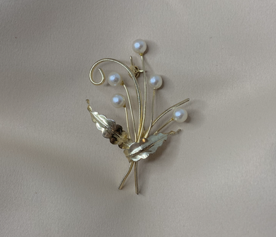 Gold tone and pearl period bouquet brooch