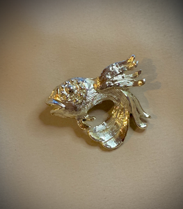 Pale Gold Japanese Inspired Angel Fish Brooch