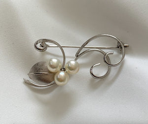 Silver & Pearl Swirl Brooch RENTAL