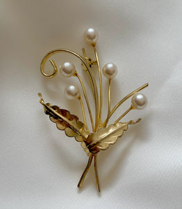 Delicate Gold Bouquet w/Pearls Brooch RENTAL