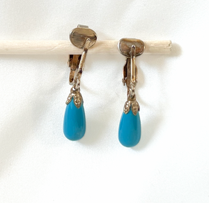 Quality vintage teardrop sky blue clip on earrings RENTAL