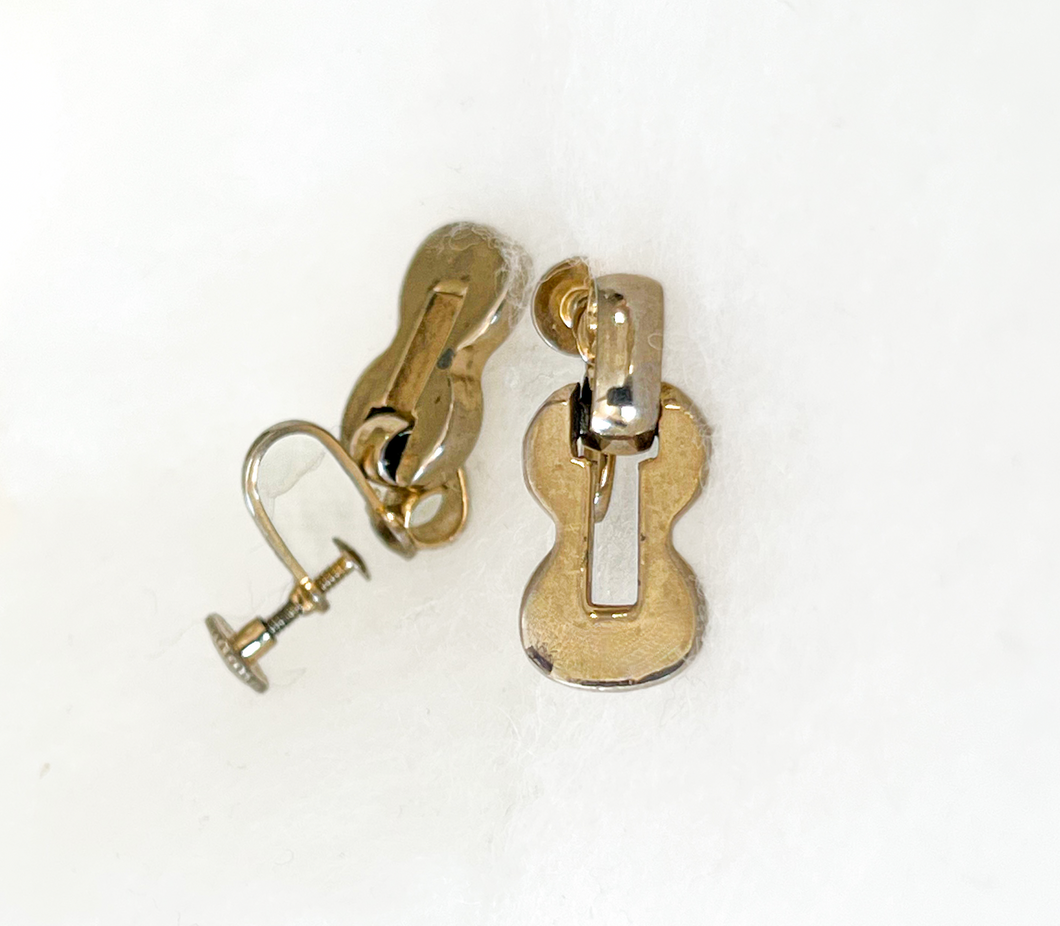 Screw back figure 8 gold clip on earrings RENTAL