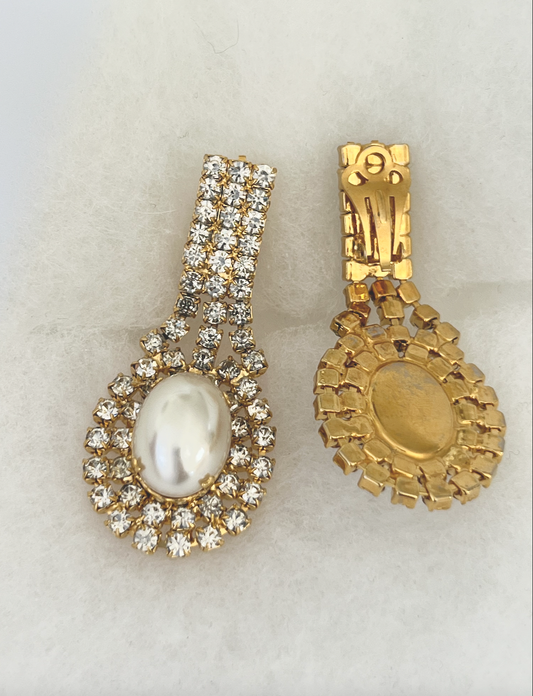 Stunning gold large oval pearl & rhinestones clip on earrings RENTAL