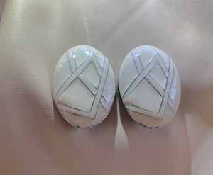 Clip-On Cream Oval Metal Earrings w/Silver Lines RENTAL