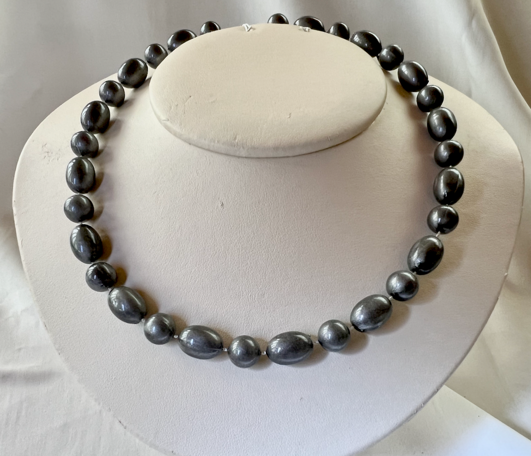 1960's inspired charcoal grey round and oval pearl necklace RENTAL