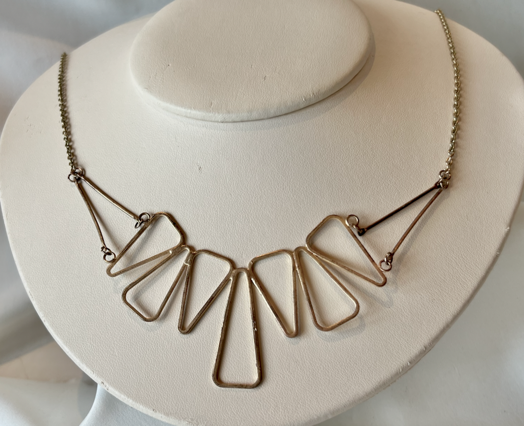 Soft gold wire shapes on light chain necklace RENTAL