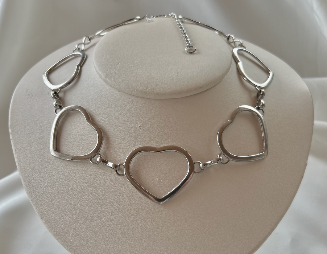 Big silver hearts on a chunky choker RENTAL