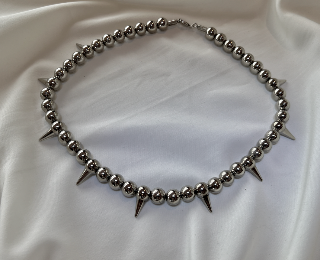 Round & Spike punk silver metal necklace RENTAL