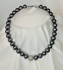 Chunky classic black toned pearls w/ rhinestone globe necklace RENTAL