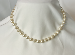 Single strand of warm pearls, hand knotted necklace 5 RENTAL