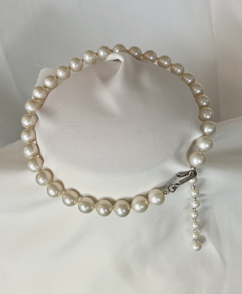 Single strand of warm pearls, hand knotted necklace 3 RENTAL