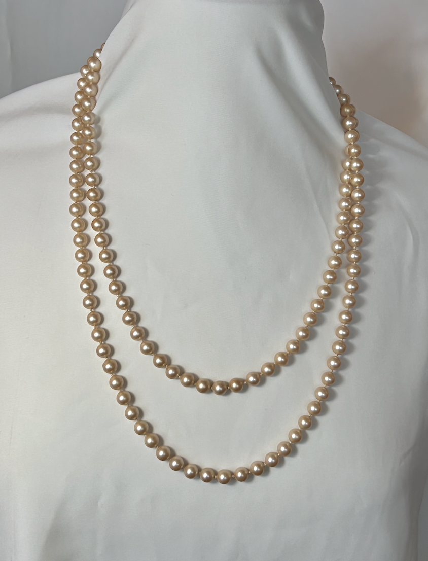 Single strand of warm 8mm pearls hand knotted necklace RENTAL