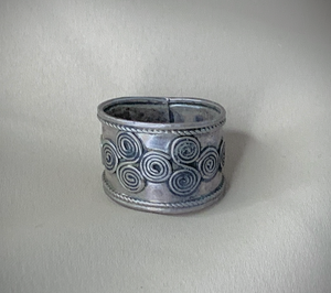 Tall Silver Band Ring w//Raised Circular Detail RENTAL