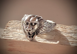 Roaring Lion Head Ring with Mane ring RENTAL