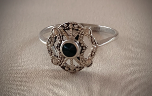 Delicate Vintage Inspired Silver Ring w/Black Centre Stone RENTAL