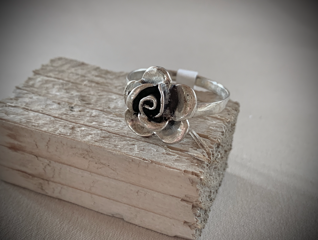 Romantic Silver Rose Ring RENTAL