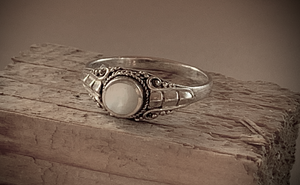 Traditional Silver 925 Ring with White Round Stone RENTAL