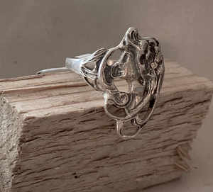 Art Nouveau Ladies Head Silver Ring RENTAL