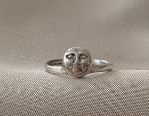 Retro Round Moonface Silver Ring RENTAL