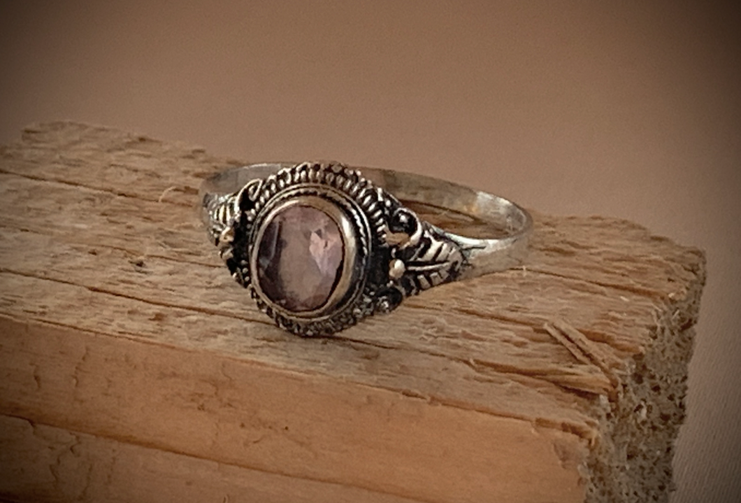 Vintage 925 Silver Ring Leaves & Oval Pale Pink Stone RENTAL