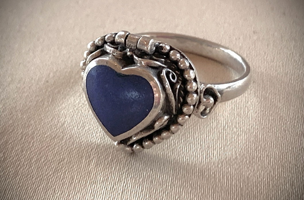 Heart Poison Silver Ring w/Blue Stone RENTAL