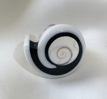 Load image into Gallery viewer, Single Carved Shell Large Ring RENTAL
