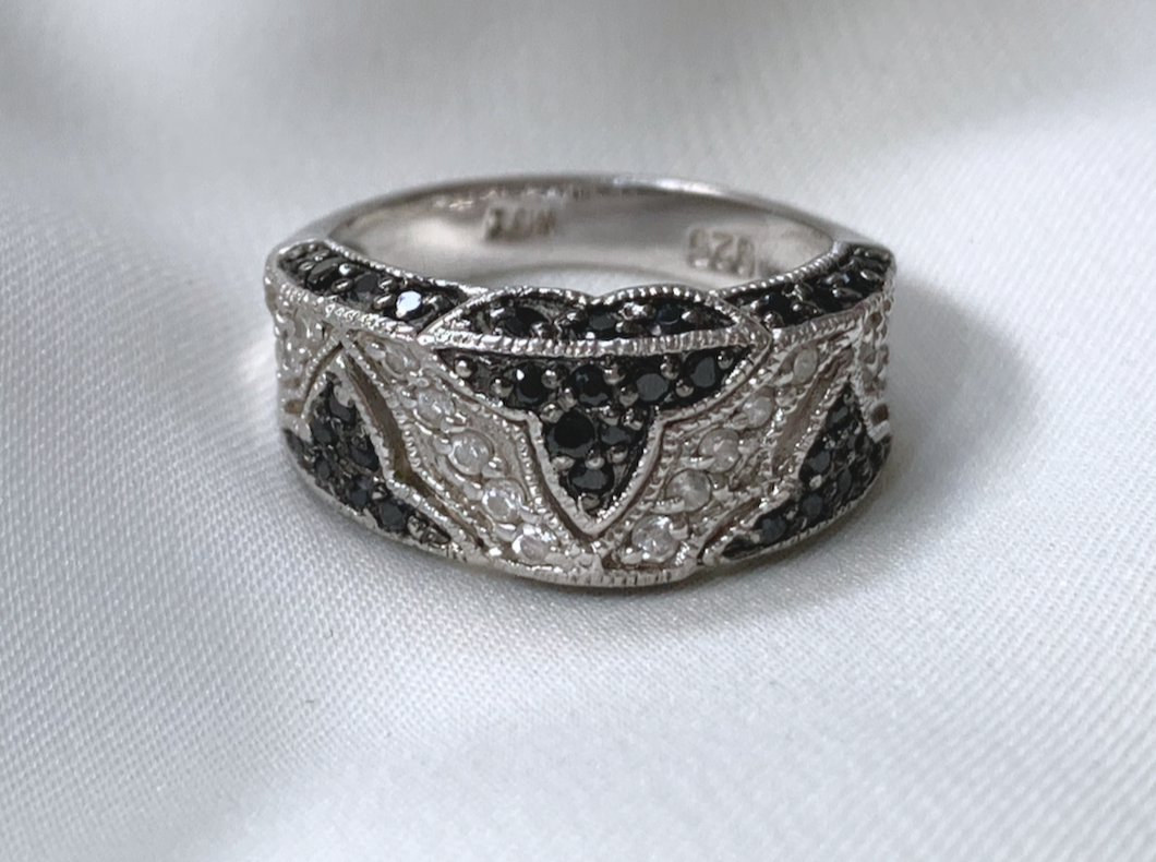 Designer Art Deco Black/White Stone Pave Ring RENTAL