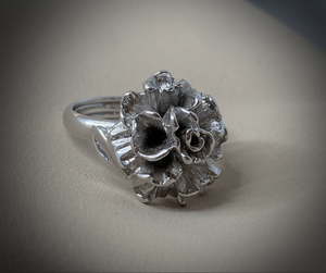 Silver Rose Ring, Medium RENTAL