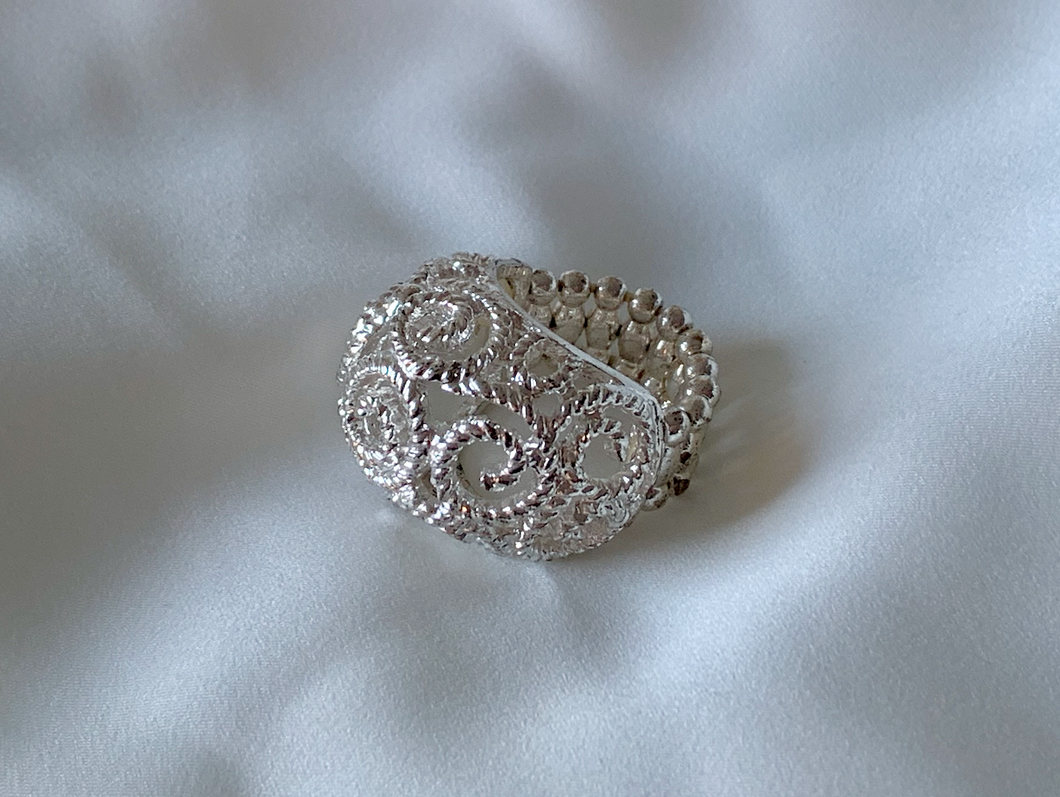 Domed Silver Swirl Ring w/Stretch RENTAL