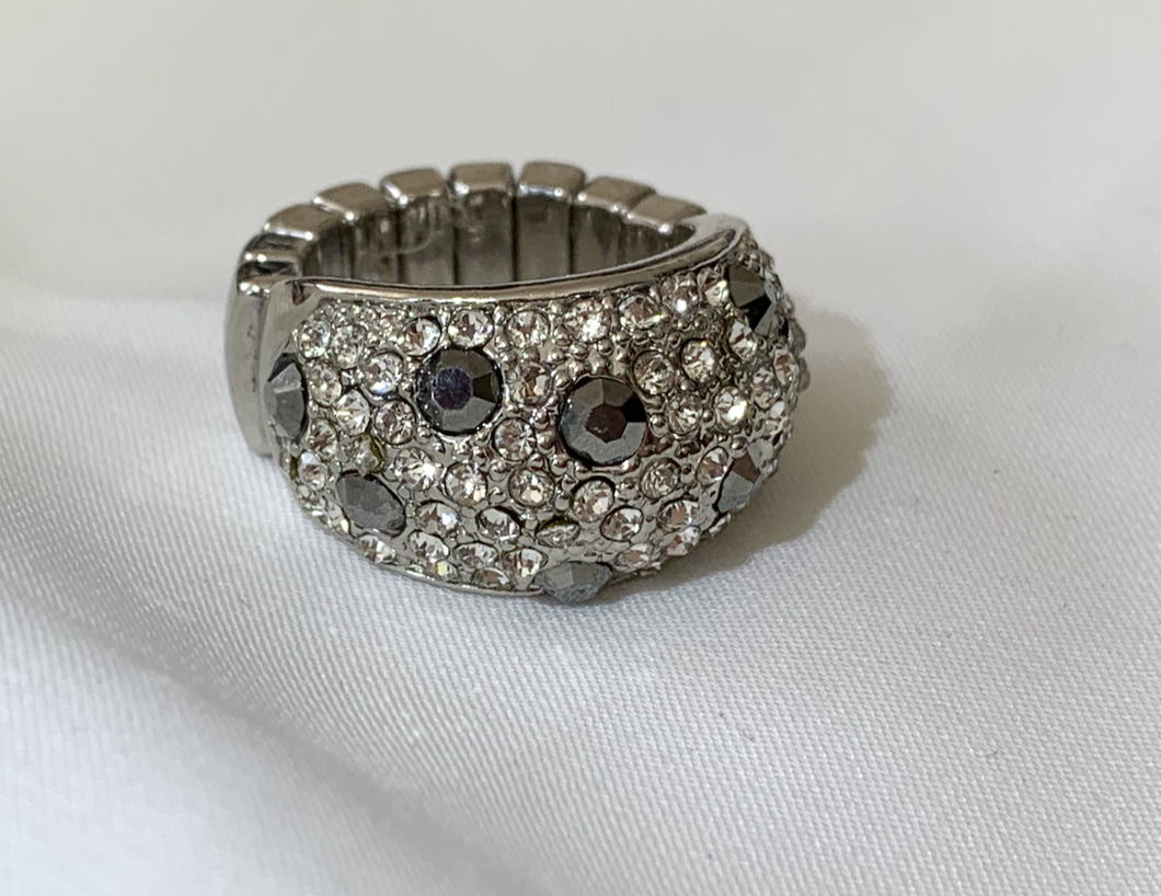 Domed Sparkling Silver/Black Pave Ring w/Stretch RENTAL