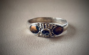 Lovely band with small Yin Yang in centre and copper accents RENTAL